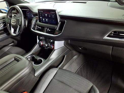 Used 2022 GMC Yukon XL SLE w/ Gmc Pro Safety Plus Package image 13