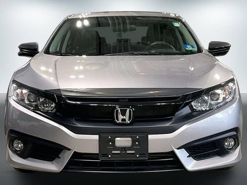 Used 2018 Honda Civic EX-T image 2