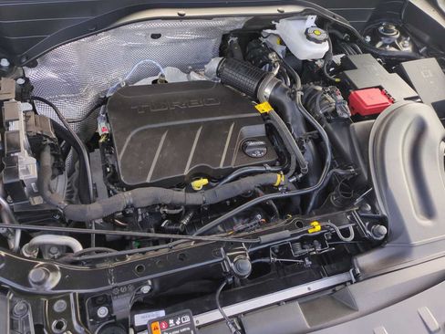 Used 2022 Chevrolet TrailBlazer LT w/ Convenience Package FWD image 28