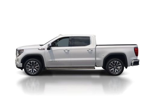 Used 2023 GMC Sierra 1500 Denali w/ Denali Reserve Package AWD/4WD image 5