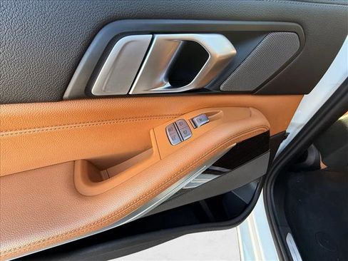 Used 2019 BMW X7 xDrive40i w/ Premium Package image 23