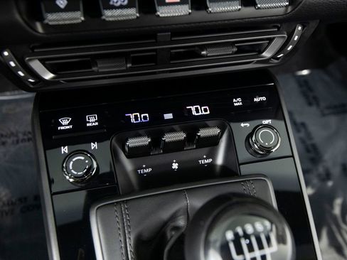 Used 2020 Porsche 911 Carrera S image 23