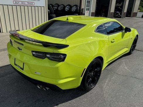 Used 2020 Chevrolet Camaro SS RWD image 3