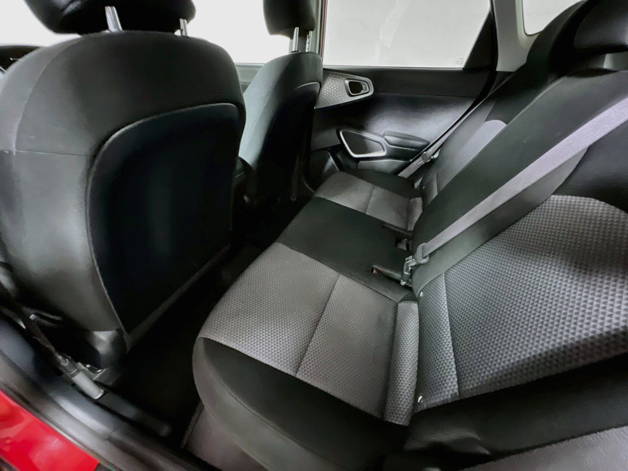 Used 2022 Kia Soul LX w/ Technology Package FWD image 28