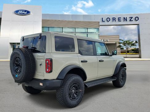 New 2026 Ford Bronco Outer Banks AWD/4WD image 4