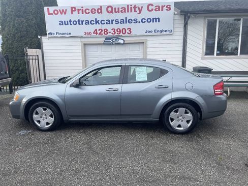 Used 2010 Dodge Avenger SXT image 1
