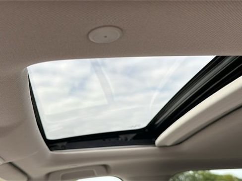 Used 2025 Honda CR-V EX-L image 12