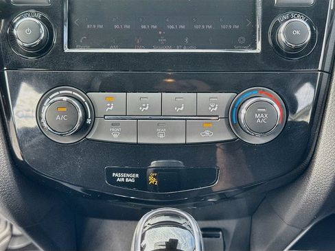 Used 2021 Nissan Rogue Sport S FWD image 15