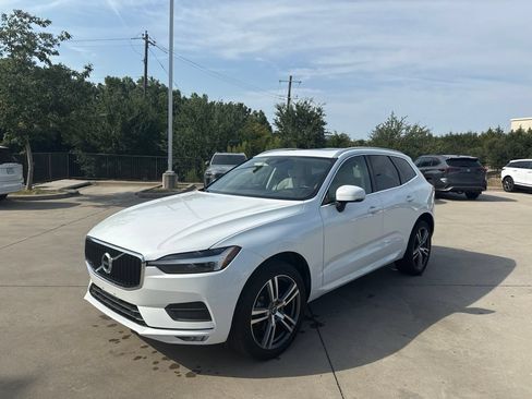 Used 2021 Volvo XC60 T5 Momentum w/ Premium Package AWD/4WD image 1
