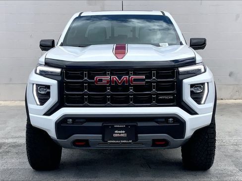Used 2025 GMC Canyon AT4 w/ AT4X Package AWD/4WD image 6