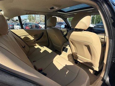 Used 2016 BMW 320i xDrive Sedan AWD/4WD image 18
