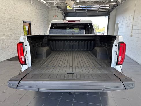 Used 2026 GMC Sierra 1500 SLT w/ SLT Premium Package AWD/4WD image 10