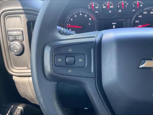 Used 2020 Chevrolet Silverado 1500 Custom w/ Custom Value Package RWD image 12