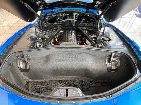 Used 2025 Chevrolet Corvette Stingray Premium Cpe w/ Z51 Performance Package image 19