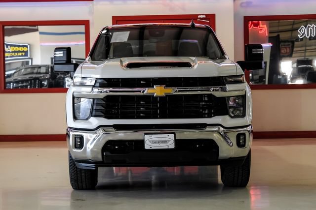 Used 2026 Chevrolet Silverado 2500 LT AWD/4WD image 9