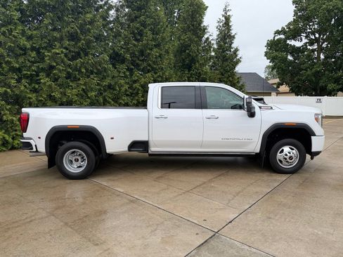 Used 2023 GMC Sierra 3500 Denali w/ Denali Ultimate Package AWD/4WD image 14