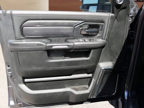 Used 2024 RAM 2500 Limited AWD/4WD image 13