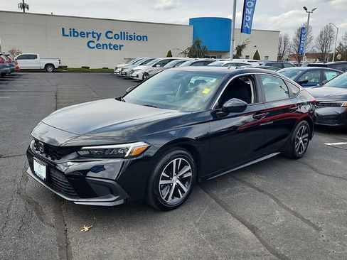 Used 2023 Honda Civic LX image 3