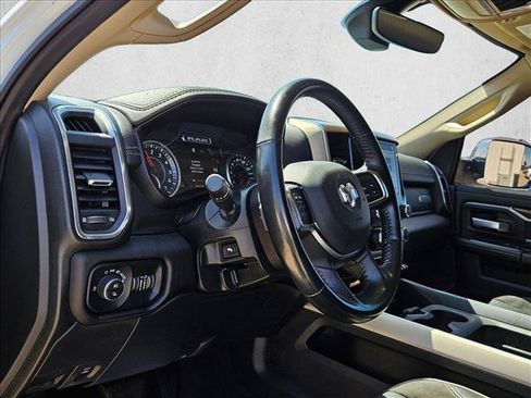 Used 2022 RAM 2500 Laramie AWD/4WD image 8