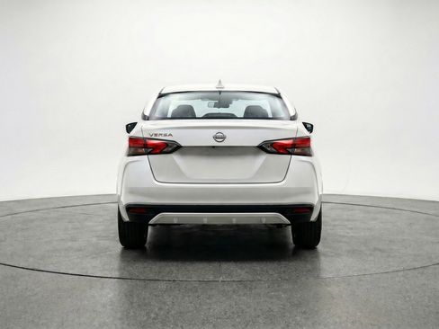 Used 2025 Nissan Versa SV FWD image 7