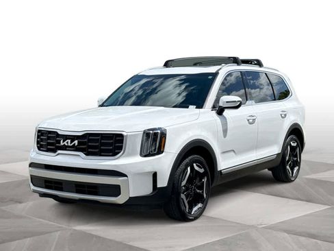 Used 2024 Kia Telluride S w/ S Sunroof Package FWD image 4