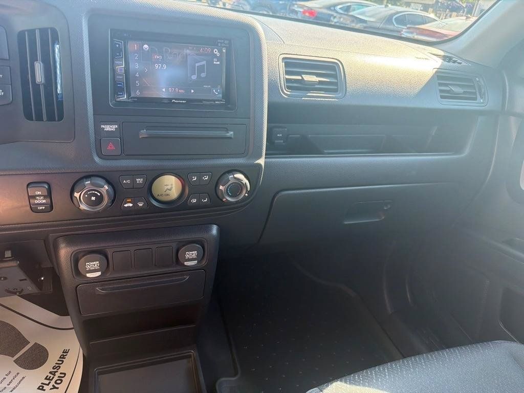 Used 2014 Honda Ridgeline Sport image 21