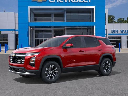 New 2026 Chevrolet Equinox LT image 2