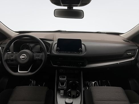 Used 2023 Nissan Rogue SV image 14