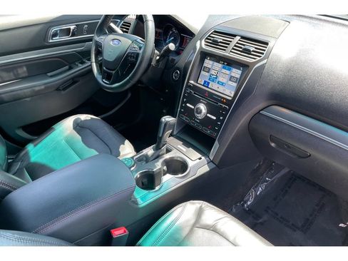 Used 2017 Ford Explorer Sport AWD/4WD image 19
