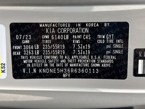 Used 2024 Kia Carnival SX Prestige image 40