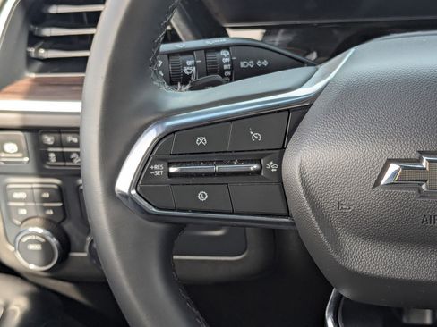 Certified 2025 Chevrolet Suburban Z71 image 22