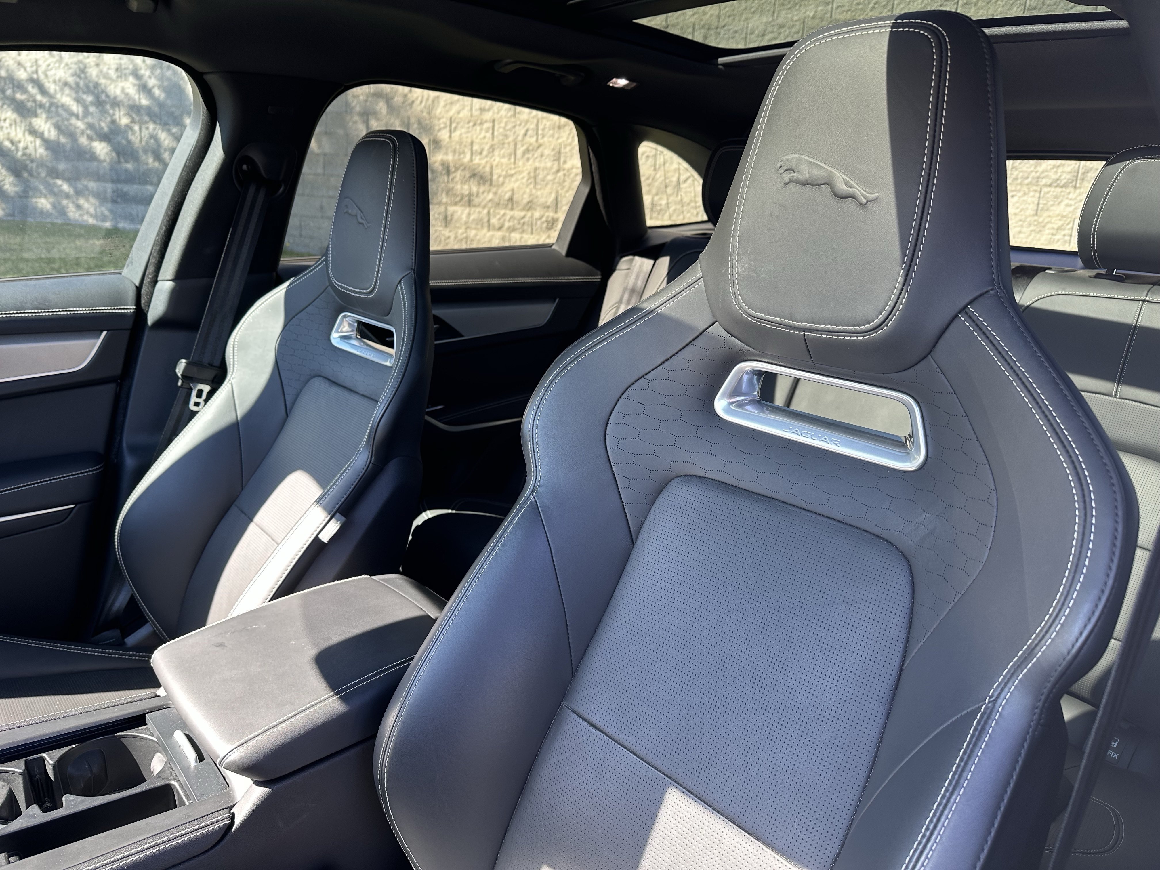 Used 2026 Jaguar F-PACE R-Dynamic S AWD/4WD image 16