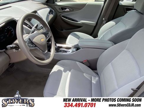 Used 2025 Chevrolet Malibu LT FWD image 17