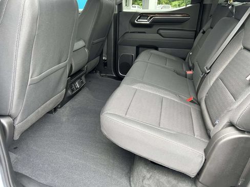 Used 2024 GMC Sierra 1500 Elevation w/ X31 Off-Road Package AWD/4WD image 12