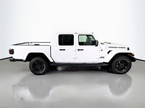 New 2025 Jeep Gladiator Sport image 8