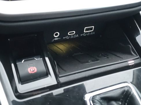 Used 2023 Subaru Outback Limited image 28