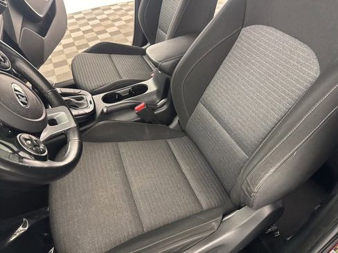 Used 2021 Kia Soul EX image 21