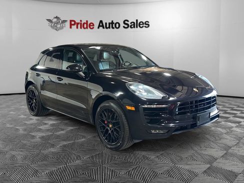 Used 2017 Porsche Macan GTS AWD/4WD image 3
