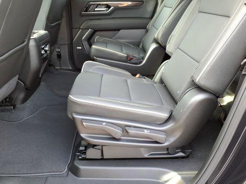 New 2026 GMC Yukon XL Elevation image 12