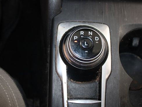 Used 2021 Ford Escape SE image 26