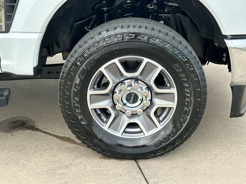 Used 2026 Ford F250 Lariat AWD/4WD image 10