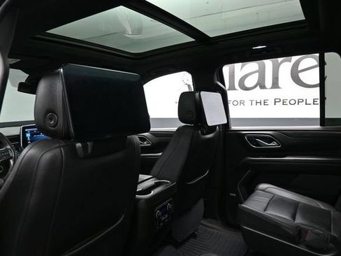 Used 2021 Chevrolet Tahoe RST w/ Luxury Package AWD/4WD image 27