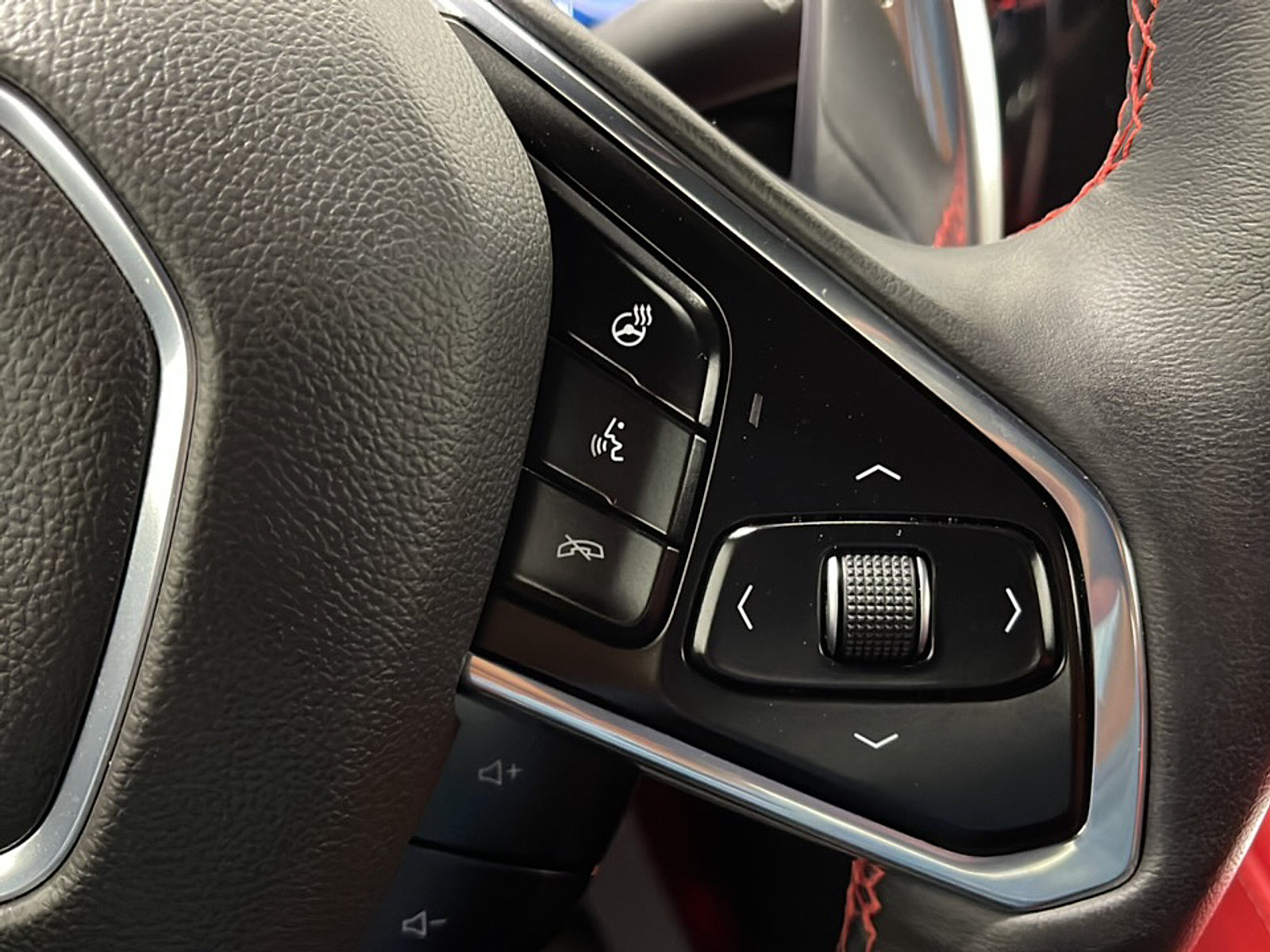 Used 2020 Chevrolet Corvette Stingray Preferred Cpe w/ 2LT Preferred Equipment Group RWD image 7