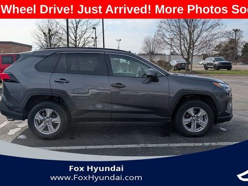 Used 2025 Toyota RAV4 XLE image 5