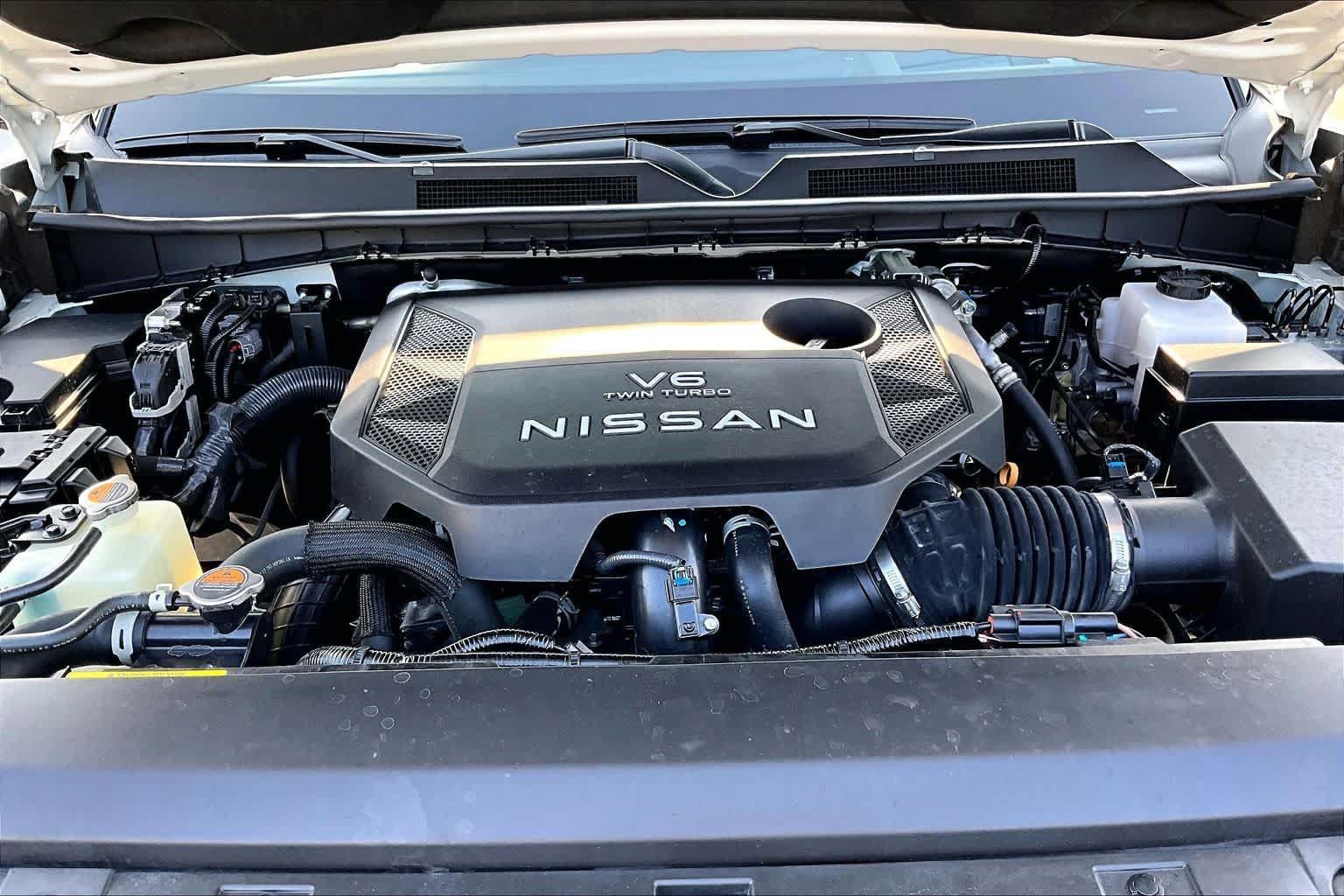 Used 2025 Nissan Armada Platinum Reserve RWD image 30