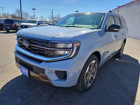 New 2026 Ford Expedition Max King Ranch image 4