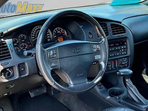 Used 2004 Chevrolet Monte Carlo SS w/ Preferred Equipment Group FWD image 16