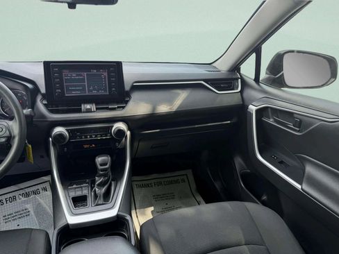 Used 2019 Toyota RAV4 LE w/ All Weather Liner Package AWD/4WD image 24