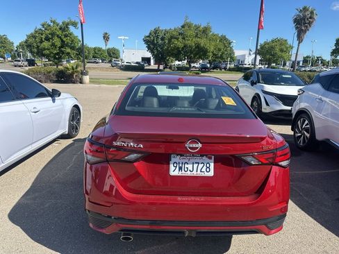 Used 2025 Nissan Sentra SR w/ SR Premium Package FWD image 5