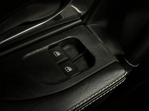 Used 2017 Maserati GranTurismo Sport RWD image 25